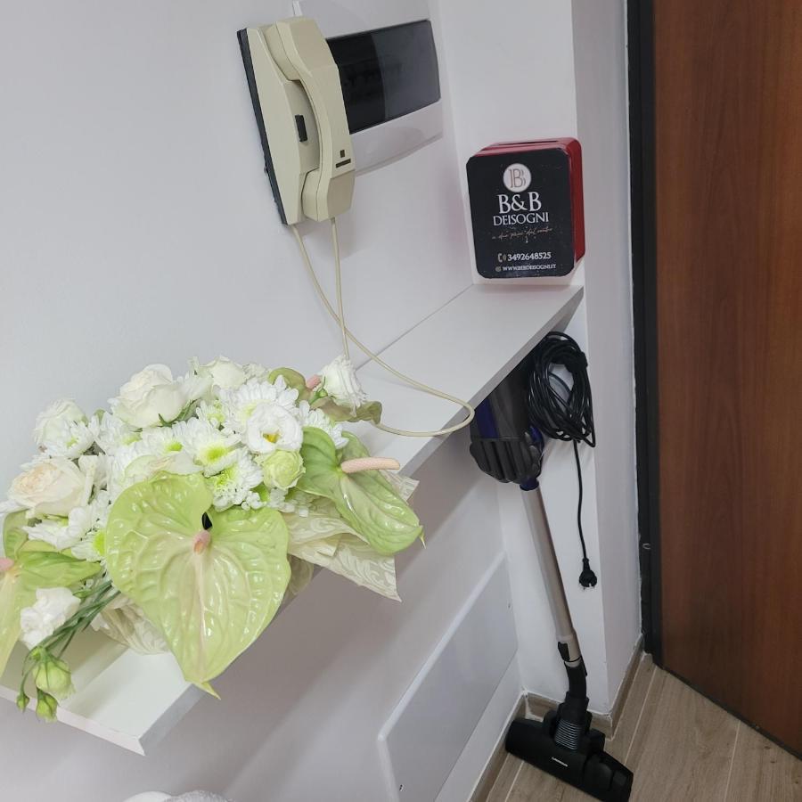 B&B Dei Sogni In Centro, Con Facilita Di Parcheggio โกเซนซา ภายนอก รูปภาพ