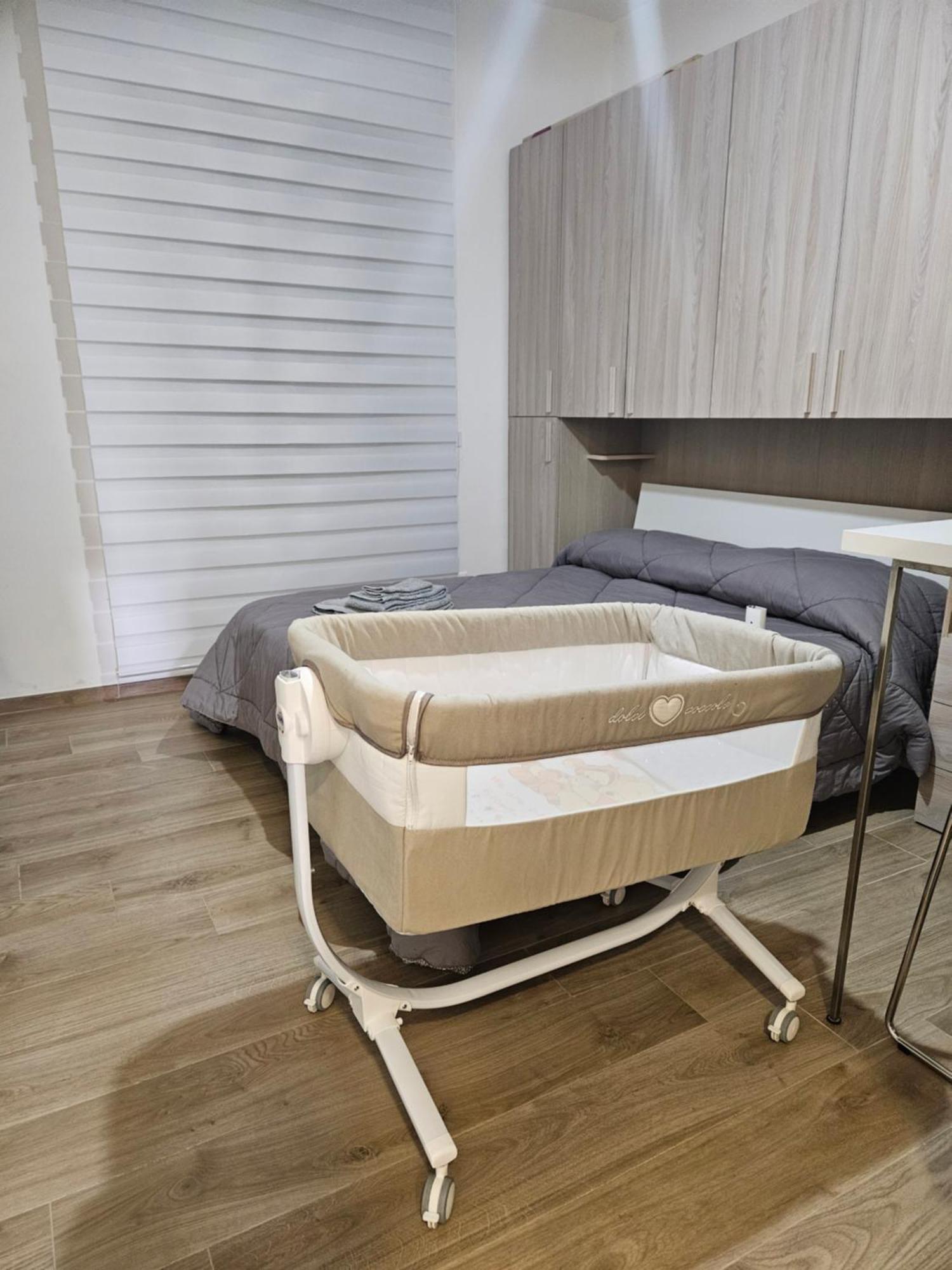 B&B Dei Sogni In Centro, Con Facilita Di Parcheggio โกเซนซา ภายนอก รูปภาพ