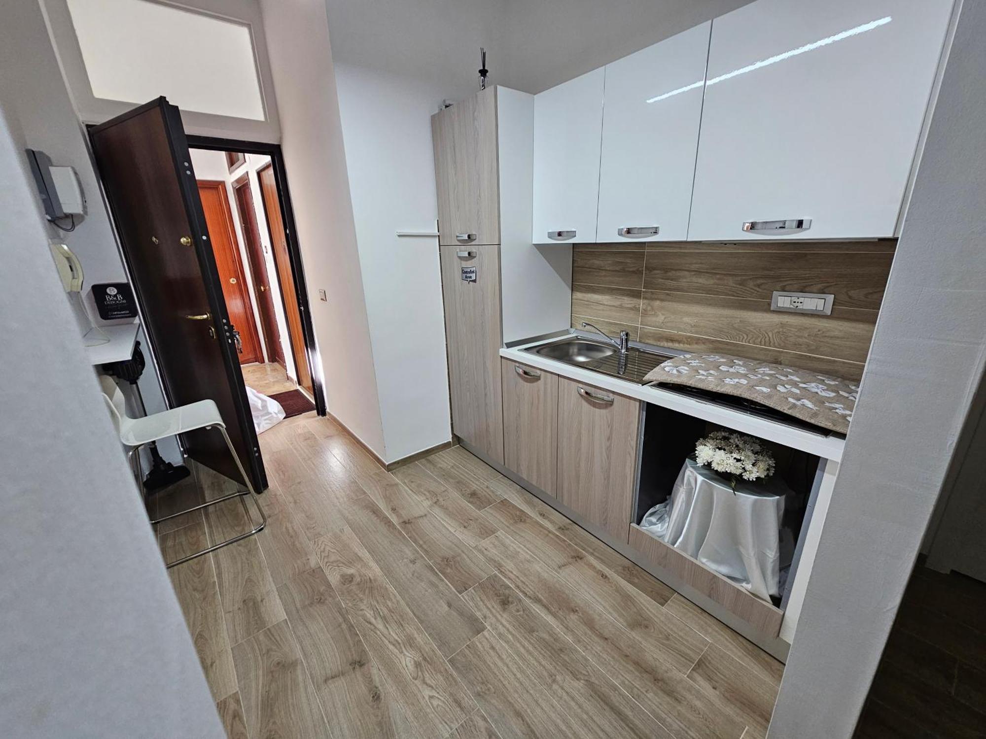 B&B Dei Sogni In Centro, Con Facilita Di Parcheggio โกเซนซา ภายนอก รูปภาพ